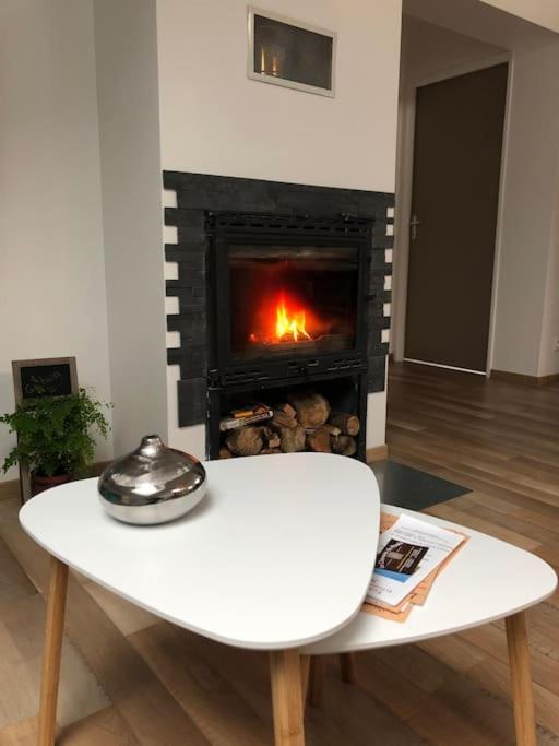 Appart' Terrasse Vue Exceptionnelle 1Er Etage Montbéliard Dış mekan fotoğraf